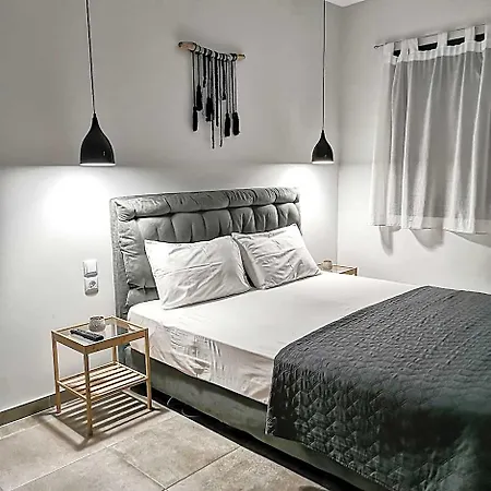 Apart Otel Elements Néa Péramos
